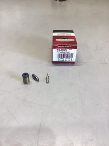 Briggs & Stratton Needle/Seat kit 394682 - Picture 1 of 1