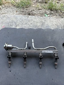 Vauxhall Corsa D Vxr A16/Z16LER fuel Rail With Fuel Injectors - Picture 1 of 2