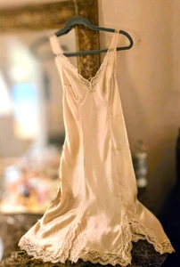 Intimissimi Charmeuse Beige Chemise Silk Blend Slip Dress Slip w/ Lace Large - Picture 1 of 5