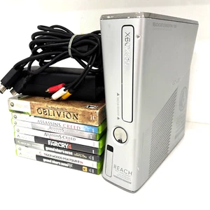 Xbox 360 S Slim Halo Reach Edition 250GB Console - Works + Games, Cables - Picture 1 of 4