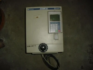 Telemecanique Square D ALTIVAR 66 ATV66U90N4 Motor control Drive 440/460V 7.5hp - Picture 1 of 3
