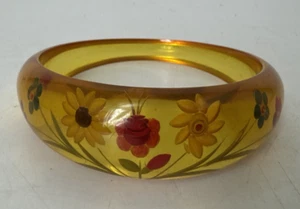 VTG Apple Juice Reverse Carved w/ Pink Purple Flowers Bakelite Bracelet Tested - Picture 1 of 11