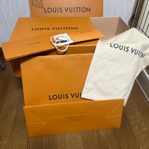Louis Vuitton Gift Box Packaging Dust Box Sneaker shoe sizes set with accessory - Picture 1 of 3