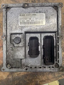 SMART FORTWO 450 ENGINE ECU BOSCH PETROL 0261205004 0003107V006 - Picture 1 of 2