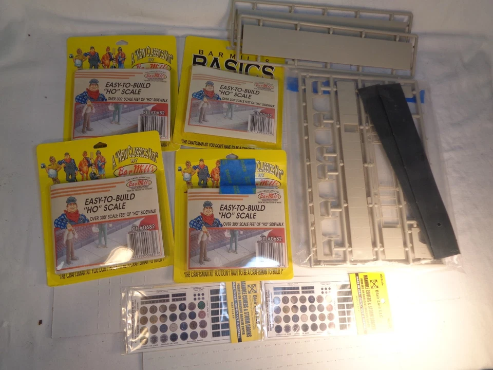 Lote Escala HO de Accesorios para Aceras-Fásicos de Molinos de Bar, Cubiertas para Agujeros para Hombre, Drenajes Foto 1 de 1