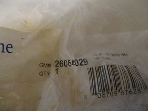 Genuine 26064029 Rear Differential Pinion Seal - Picture 1 of 1