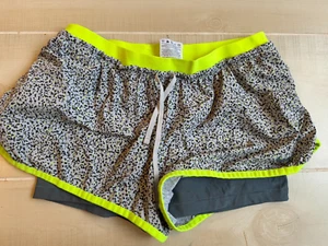 Nike Dri Fit Gris Neón Compresión Forrado Estampado Pantalones Cortos Atléticos M Mujer - Imagen 1 de 6