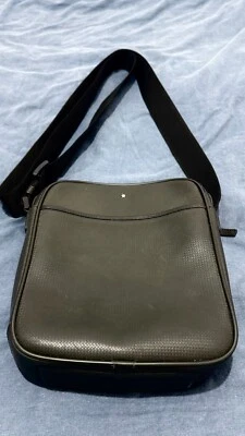 Montblanc 111139 Extreme North South Bag - Image 1 of 4