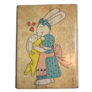 Hero Arts Bunny Hug Rubber Stamp 1990 D281 Love Hearts Wood Mount - Picture 1 of 7