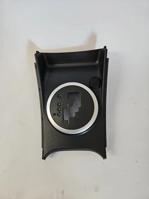 Mazda CX-7 2007-2009 consola central palanca de cambios bisel asiento térmico interruptor toma de corriente Foto 1 de 4