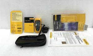 FLUKE 941 LIGHT METER - NEW - Picture 1 of 10