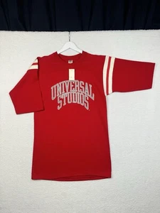 NUEVO - Camisa Raglán Roja Vintage Años 80 UNIVERSAL STUDIOS - Mediana Para Hombre - Imagen 1 de 13