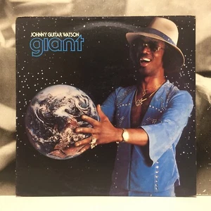 JOHNNY GUITAR WATSON - GIANT LP VG+ TO EX-/EX 1978 ITALY DJM RECORDS DJF 29551 - Imagen 1 de 2