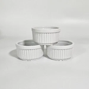 Set Of 3 Progressive White Ribbed Ceramic Ramekins Bakeware Dessert Cups Bowls - Picture 1 of 7