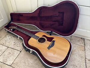 Taylor 310 Acoustic GUITAR with Genuine HARDCASE 2001 USA Beautiful Condition