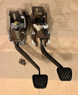 06-11 Civic MT сцепление спуск педали бокс-сет кронштейн подлинный сборка б/у тормоз - Изображение 1 из 4