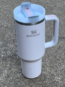 Hellrosa Stanley 40 Unzen Edelstahl mit Deckel, kein Strohhalm, gebrochener Griff - Bild 1 von 4