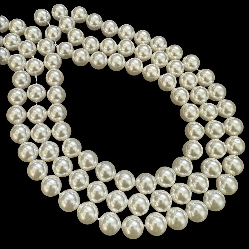 V2-08 - 4 MM MUSCHELKERN KUGELN STRANG SCHNEEWEISS - Bild 1 von 1