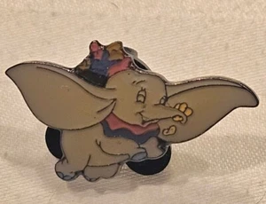 PIN DISNEY DUMBO OLD RARE - Picture 1 of 2