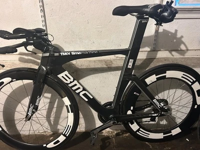 BMC triathlon bike/ Grey & Black / low miles/ electronTubular Hed Racing Wheels  - Image 1 of 2