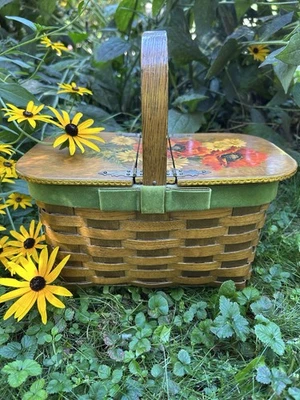 Cartera Cesta Tejida De Colección Decoupage Poppy’s Daisies Bisagras Borde Terciopelo Verde Foto 1 de 4