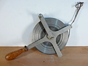 100 FT Surveyors Tape--The LUFKIN Rule Co.--VINTAGE - Picture 1 of 7