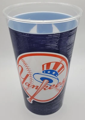 Сувенирный стадион New York Yankees 2025 чашка 26 унций / тамблер SGA двусторонний - Изображение 1 из 4