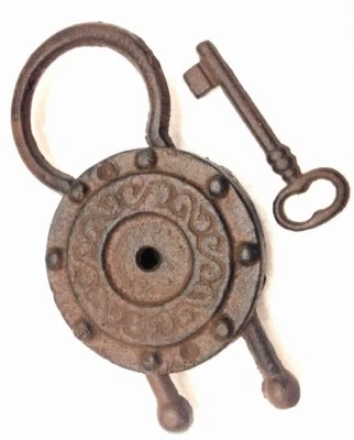 Llave Candado Vintage Hierro Fundido Reproducción Metal Rústico Nuevo 8 1/2 x 4 pulgadas Foto 1 de 4