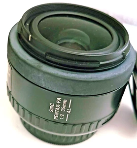 Lente SMC Pentax-FA AF 35 mm F/2 -AL- No. 5648468 en muy buen estado - Imagen 1 de 8