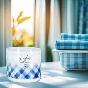 GINGHAM Bath and Body Works 3-Wick Candle, New 2023 Decorative Jar - Picture 1 of 3