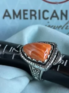 EN VENTA NUEVO EN CAJA ANILLO PUNTA DE FLECHA OSTRA ESPINOSA NARANJA AW RELIOS NEGRO C TALLA 7 - Imagen 1 de 7