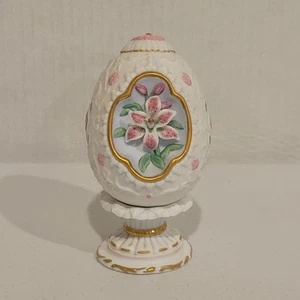 Huevo de coleccionista Lenox The Lily Blossom 1990 con soporte - Imagen 1 de 5