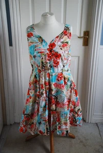 TU Damen Kleid Gr. 18 Top Zustand Mehrfarbig - Bild 1 von 7