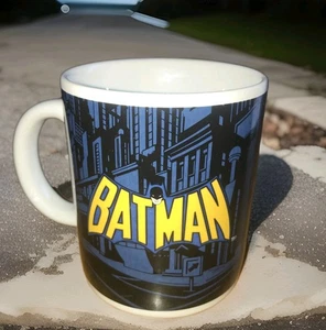 The Batman Dark Knight  Coffee Tea Mug Half Moon Bay. DC Comics Warner Vintage - Picture 1 of 5
