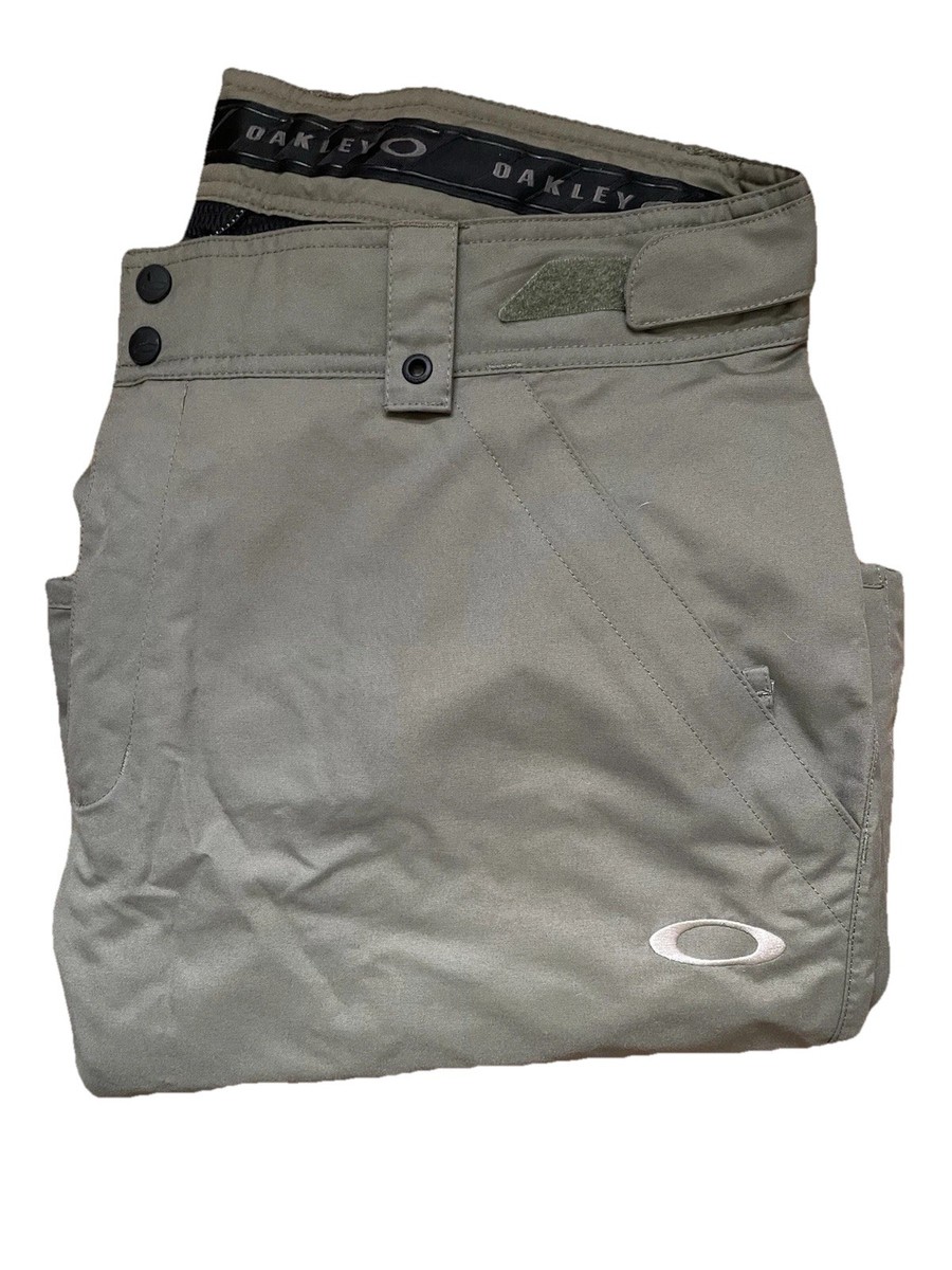 Oakley Winter Sports Snow Pants & Bibs for sale | eBay Oakley Winter Sports Snow Pants & Bibs for sale | eBay