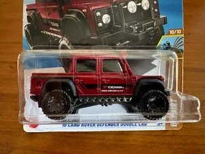 NEW 2025 Hot Wheels ‘15 LAND ROVER DEFENDER DOUBLE CAB Dirt SERIES Off Road 4x4 - Foto 1 di 4