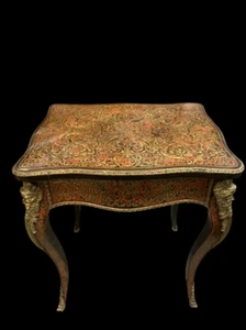Tavolino apribile Napoleone III con bronzi dorati - Parigi, 1870 ca. alla man... - Imagen 1 de 9