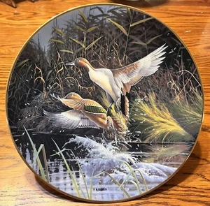 1992 Knowles “AIRBORNE” Ducks  W/COA NIB FREE SHIPPING - Picture 1 of 3