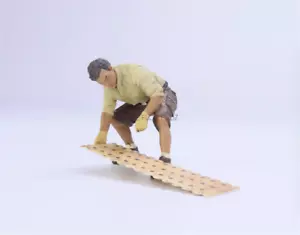 Figura modelo preconstruido para American Diorama Engineering staff style 2 1:18 - Imagen 1 de 5