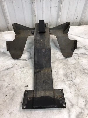 12 Victory Vision Touring 106 rear trailer hitch mount bracket Foto 1 de 4