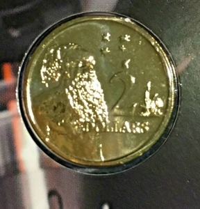 2014 Australian Two Dollar $2 coin - ABORIGINAL ELDER - UNC ex mint set - Foto 1 di 2