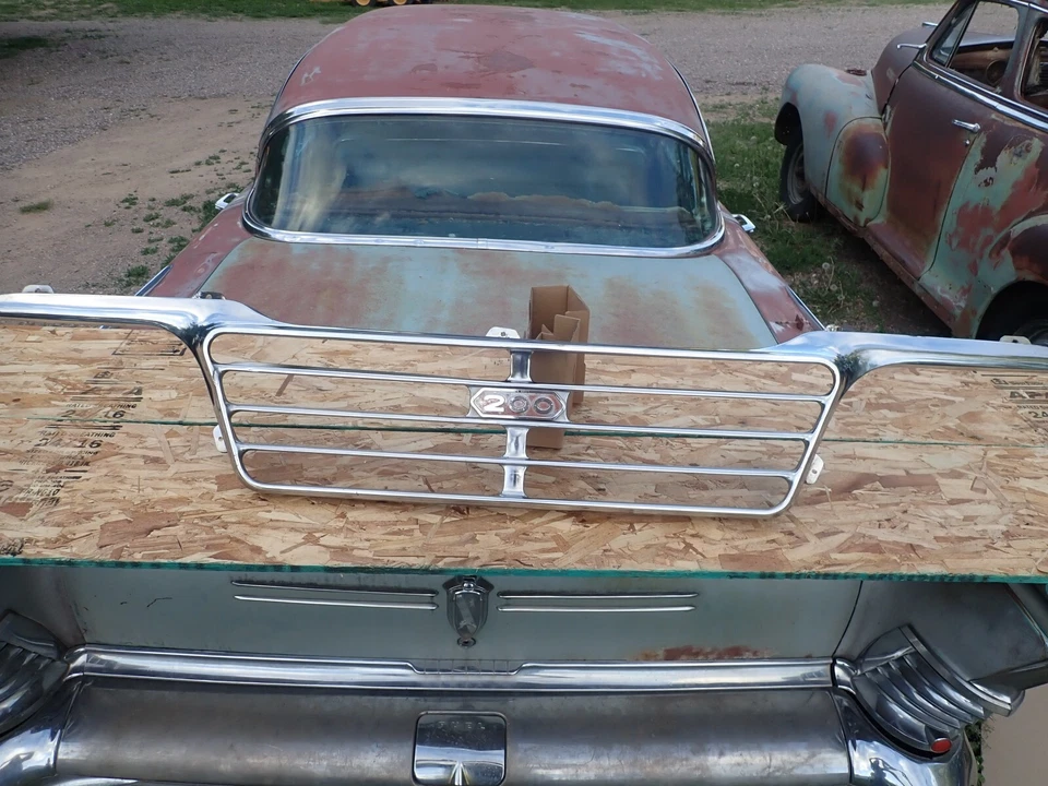 Dodge D-200 1961 - 1962 1963 - 1964 - 1965 parrilla cromada ¡Bonito original! Foto 1 de 4