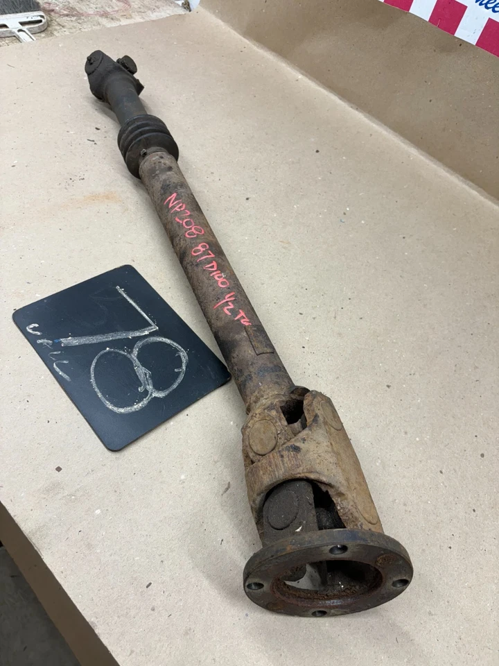 Dodge D100 D150 1981 86 1987 4x4 eje de transmisión delantero línea de transmisión 1/2 tonelada NP208 OE Foto 1 de 4