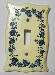 Vintage Blue and Beige Floral Light Switch Cover Plastic Cottage Core - Picture 1 of 6