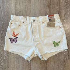 Pantalones cortos mariposa de mezclilla crema Levi's 501 talla 33 para mujer nuevos con etiquetas - Imagen 1 de 4