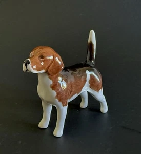 Beswick Beagle Ch.Wendover Billy (small), Gloss, Model No 1939 - Picture 1 of 7