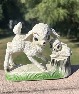 Estatuilla de cordero de cerámica Kitsch Napco Japón decoración de guardería de mediados de siglo de colección - Imagen 1 de 6