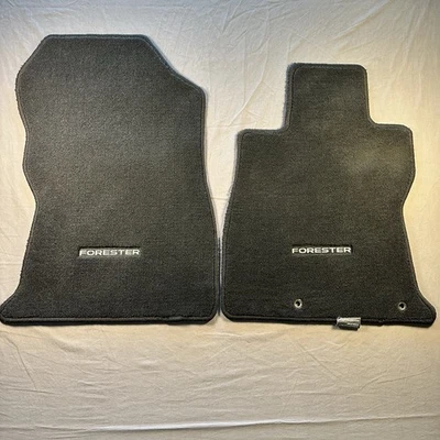 Alfombrillas delanteras negras Subaru Forester 2019-2024 OEM para todo clima J501SSJ000 Foto 1 de 4