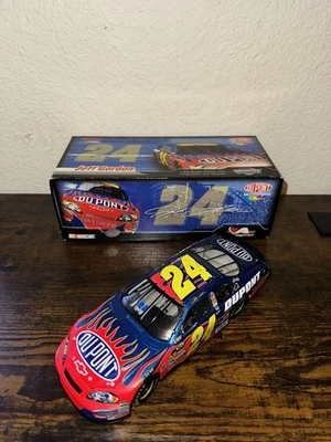 Action Gm Dealers 1/24 Scale Jeff Gordon #24 DuPont 2007 1 Of 2400 MiB - Image 1 of 4