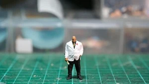 Kepopic Miniature Figure Scale 1/64 For Diecast - Picture 1 of 3